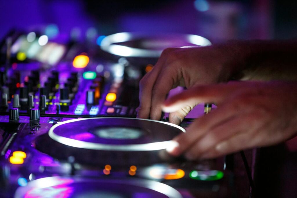 DJ-ing