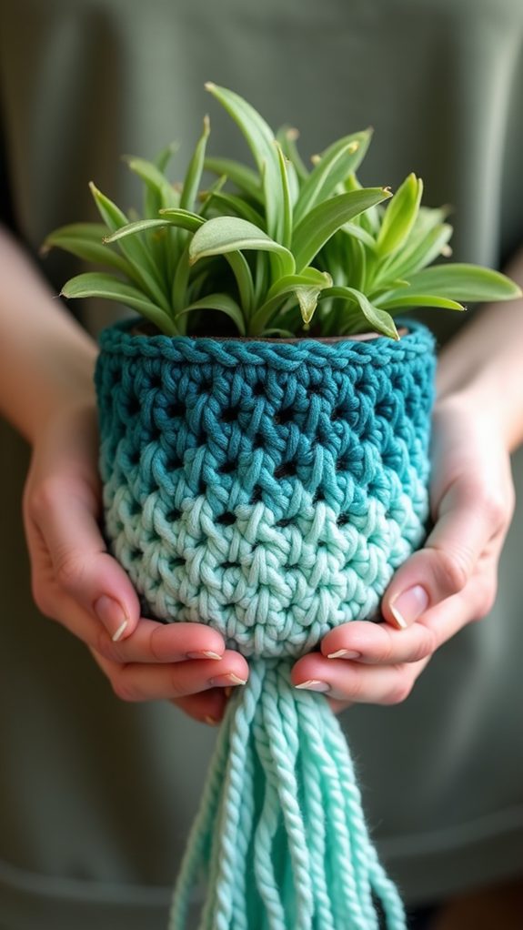 ombre crochet hanger design