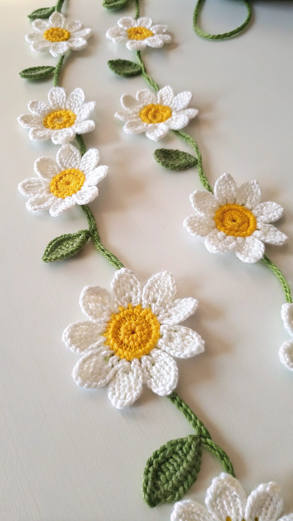 Daisy Flower Garland Tutorial