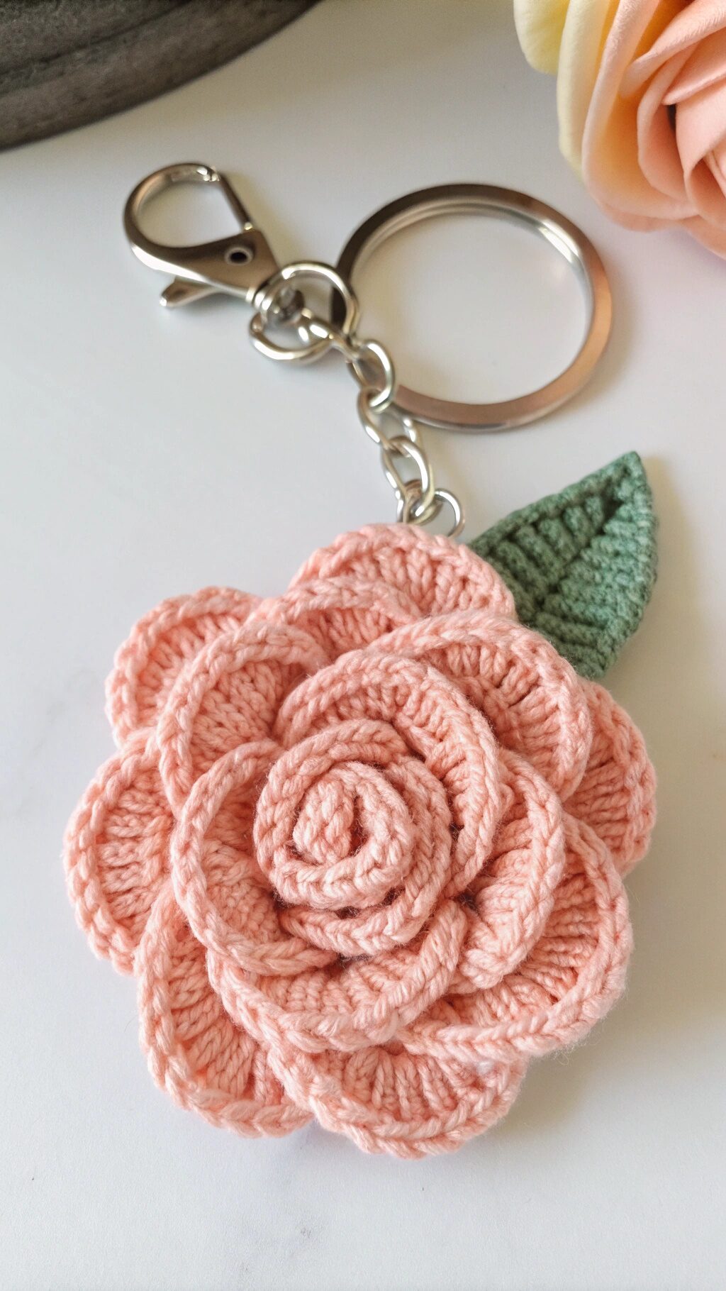 Rose Keychain Pattern